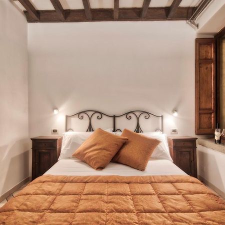 Cozy Navona Apartment Rome Exterior photo